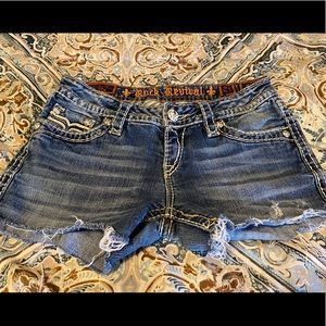 WORN ROCK REVIVAL booty shorts!